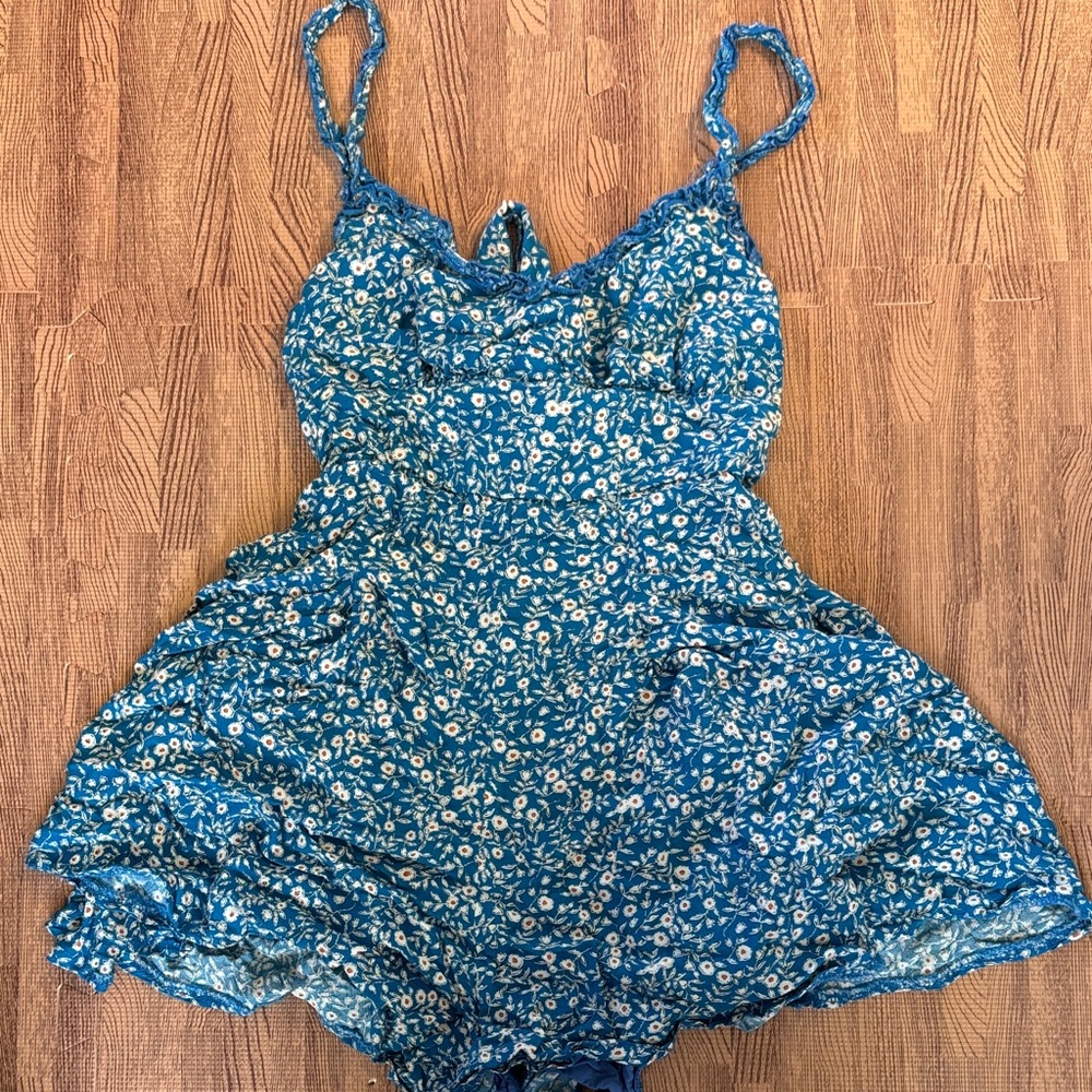 PRINCESS POLLY BLUE FLORAL ROMPER SIZE 2
